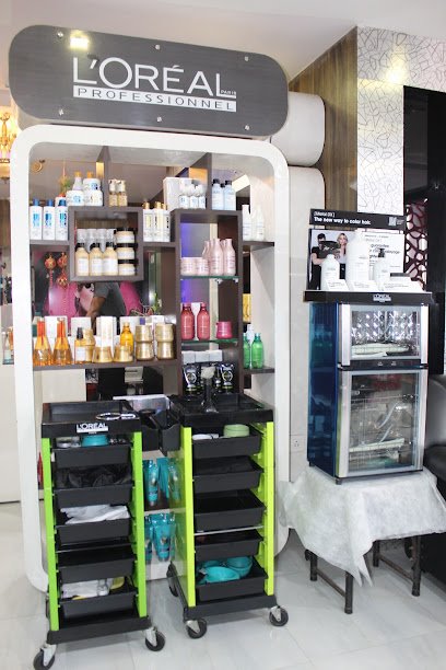 KHUSI Professional Salon & BRIDAL MAKEUP STUDIO